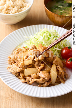 Grilled pork chopped meat with ginger 101532695