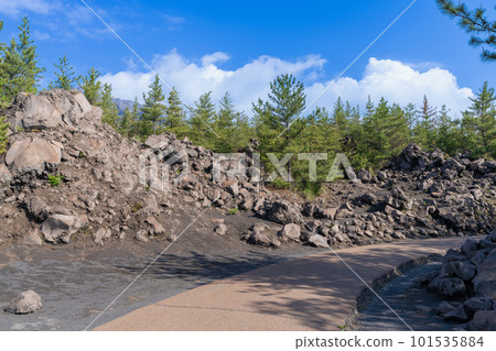 《Kagoshima Prefecture》Sakurajima Arimura Lava Observatory/View from Arimura Lava Observatory 《Kagoshima Prefecture》Sakurajima Arimura Lava Observatory/View from Arimura Lava Observatory 101535884