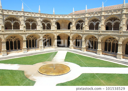 Jeronimos Monastery courtyard and cloister 101538529