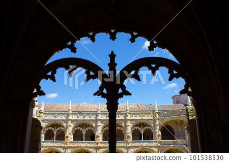 Jeronimos monastery cloister beautiful window 101538530