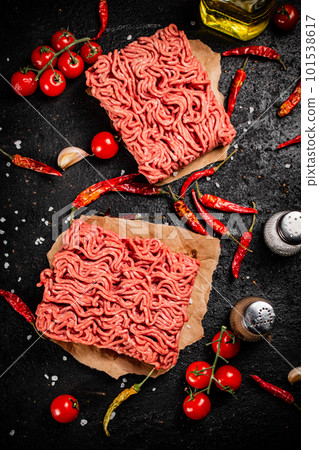 Minced meat with tomatoes and chili peppers. Minced meat with tomatoes and chili peppers. 101538617