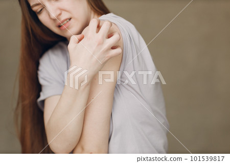 Allergy dermatology scabies itches hand skin problem woman Allergy dermatology scabies itches hand skin problem woman 101539817