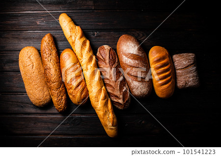Different types of fresh crispy bread. Different types of fresh crispy bread. 101541223