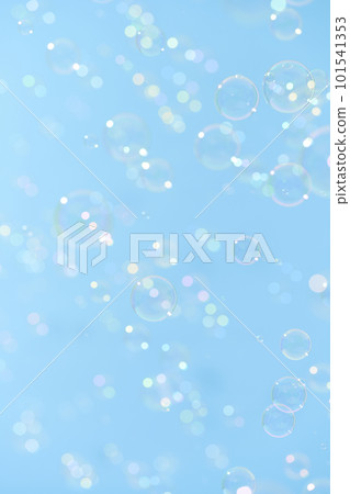 跳舞在藍天的肥皂泡 跳舞在藍天的肥皂泡 101541353