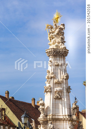 Holy Trinity Column, Budapest, Hungary. Holy Trinity Column, Budapest, Hungary. 101542016