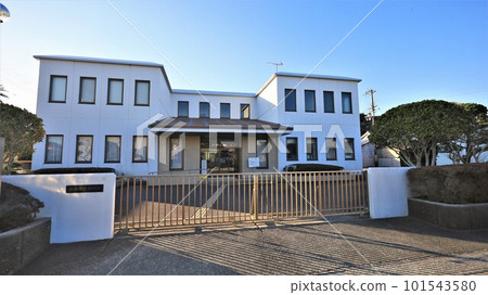 Kushimoto Summary Court (Kushimoto Town, Higashimuro District, Wakayama Prefecture) Kushimoto Summary Court (Kushimoto Town, Higashimuro District, Wakayama Prefecture) 101543580