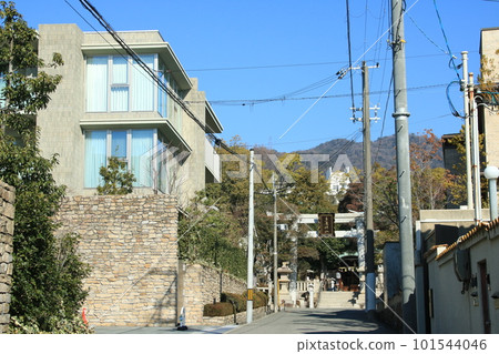 蘆屋神社附近的安靜住宅區(兵庫縣蘆屋市) 蘆屋神社附近的安靜住宅區(兵庫縣蘆屋市) 101544046