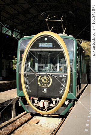 睿山鐵道八瀨站停靠的比叡觀光列車 101545073