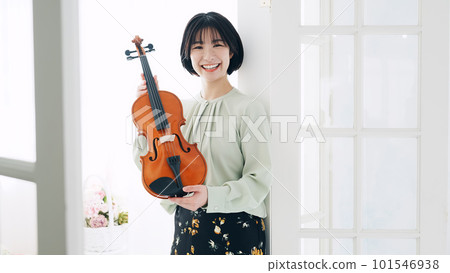portrait of a woman with a violin portrait of a woman with a violin 101546938