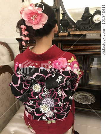 Rear view of the kimono 101548411