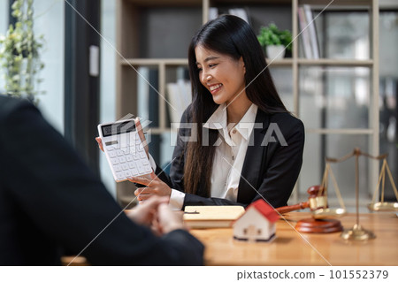 Financial analysis lawyers for entrepreneurs for buying and selling homes Financial analysis lawyers for entrepreneurs for buying and selling homes 101552379