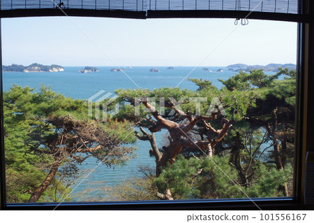 從松島灣迴廊眺望松官山 從松島灣迴廊眺望松官山 101556167