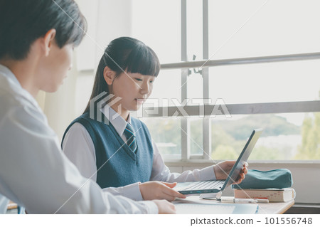 lesson, class work, junior high school student 101556748