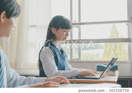 lesson, class work, junior high school student 101556750