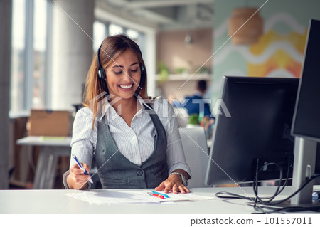 Hipster Girl use Laptop huge Loft Studio.Student Researching Process Work.Young Business Woman Working Creative Startup modern Office. Hipster Girl use Laptop huge Loft Studio.Student Researching Process Work.Young Business Woman Working Creative Startup modern Office. 101557011