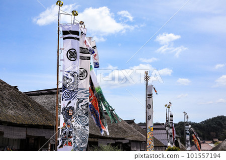 Original scenery of Japan (townscape with thatched roofs with carp streamers) Ouchijuku, Shimogo Town, Fukushima Prefecture 101557194