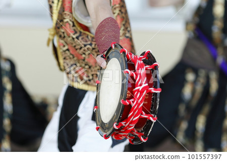 Shimedaiko during the Okinawan Eisa dance performance 101557397