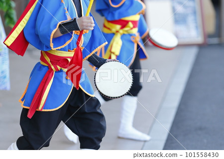 Palanku during the Okinawan Eisa Dance Palanku during the Okinawan Eisa Dance 101558430