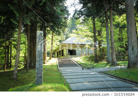 Chusonji Konjikidō, a world cultural heritage, the head temple of the Tohoku sect of Buddhism Chusonji Konjikidō, a world cultural heritage, the head temple of the Tohoku sect of Buddhism 101559884