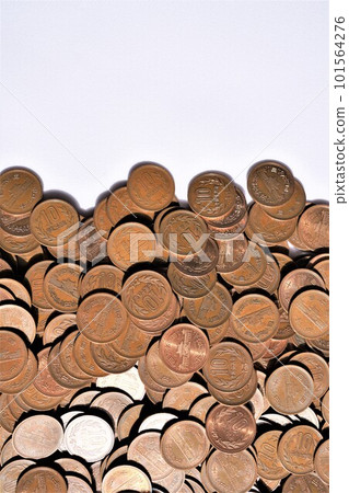 A lot of 10-yen coins (10-yen coins) 101564276