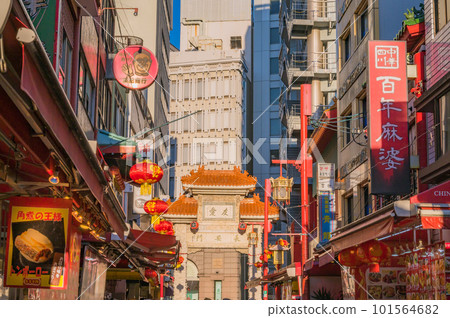 Walk around Kobe Nanjing Chinatown 101564682