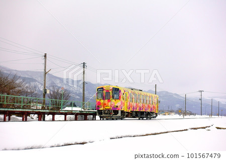 Flower Nagai Line Hakuto Station Yamagata Railway Flower Nagai Line Hakuto Station Yamagata Railway 101567479