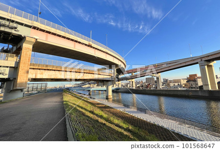 highway over river 101568647