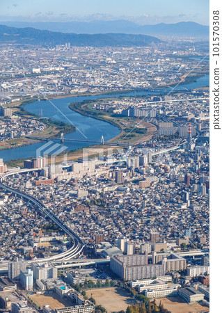 從淀川上方眺望京都方向 101570308