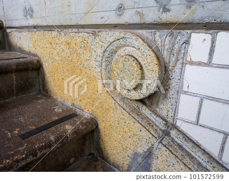 Stairs of the old Manseibashi station that once existed between Kanda and Ochanomizu on the Chuo line 101572599