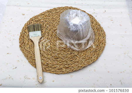 paint brush and brush on a wooden background paint brush and brush on a wooden background 101576830