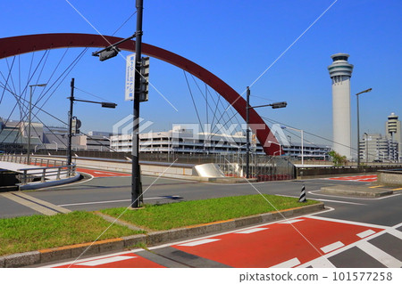 羽田機場(機場大樓、天空拱橋、控制塔) 羽田機場(機場大樓、天空拱橋、控制塔) 101577258