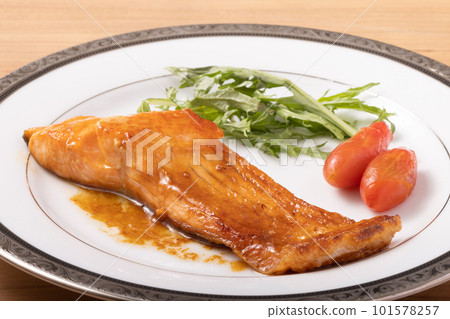 銀鮭魚 Meuniere 銀鮭魚 Meuniere 101578257