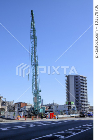 大型起重機施工中的能川新橋 大型起重機施工中的能川新橋 101579736