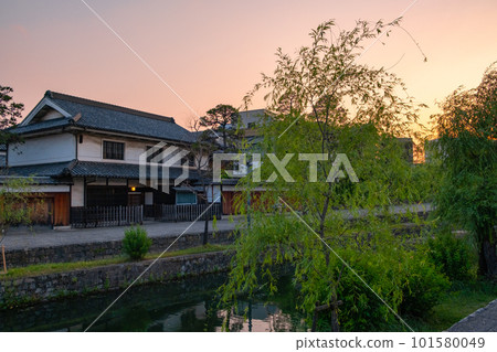 Kurashiki Bikan Historical Quarter (evening view) Kurashiki Bikan Historical Quarter (evening view) 101580049