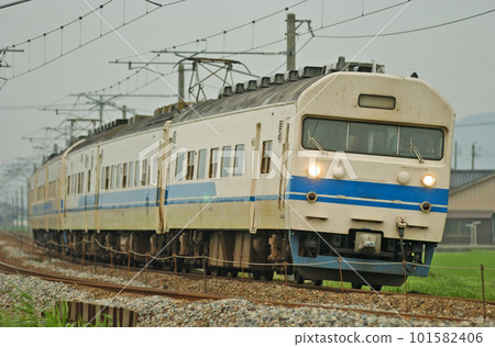 Hokuriku Main Line West Takaoka-Takaoka JR West 419 series D02+D13 formation (Fukui) Hokuriku Main Line West Takaoka-Takaoka JR West 419 series D02+D13 formation (Fukui) 101582406