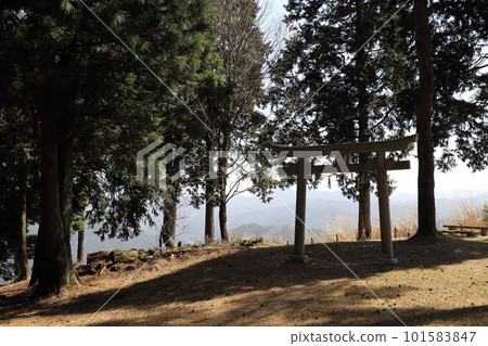 Byobuiwa Park (National Natural Monument) [Soni Village, Uda-gun, Nara Prefecture] 101583847