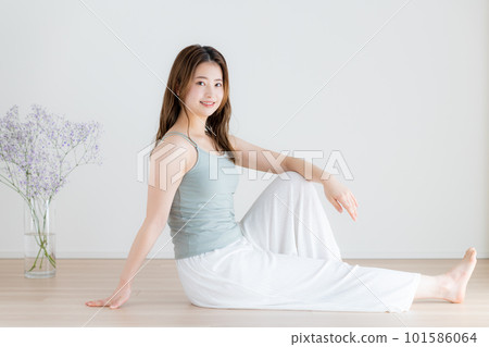 Beauty of young women 101586064