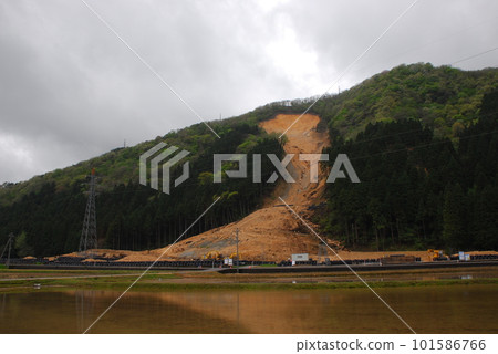 Heavy rain and landslide disaster Heavy rain and landslide disaster 101586766