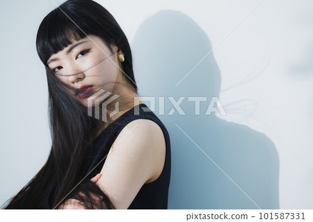 Hair care beauty image 101587331