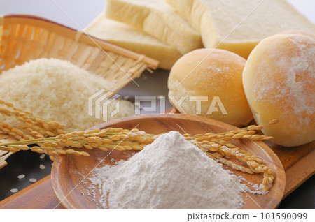 rice flour and rice flour bread 101590099