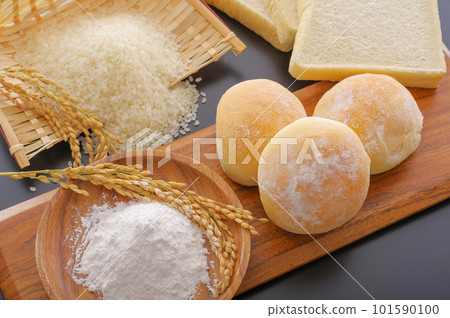 rice flour and rice flour bread 101590100