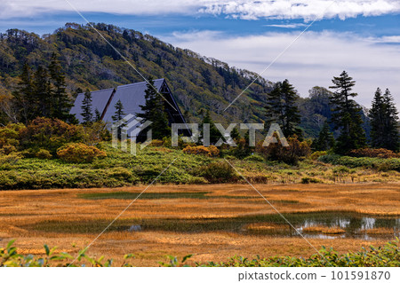 Myoko Mountain Range with Autumn Leaves, Koya Pond and Koya Pond Hutte Myoko Mountain Range with Autumn Leaves, Koya Pond and Koya Pond Hutte 101591870