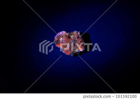 Calcite fluorescence Calcite fluorescence 101592100
