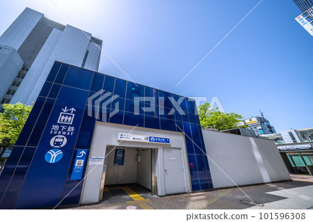 Yokohama cityscape in Japan April. Sotetsu Shin-Yokohama Line and Tokyu Shin-Yokohama Line opened. View of Shin-Yokohama Station Elevator Entrance 3, etc. 101596308