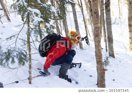 在北八岳享受雪鞋健行 101597145