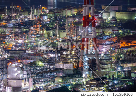 岡山縣倉敷市水島展望台的工廠夜景 岡山縣倉敷市水島展望台的工廠夜景 101599106