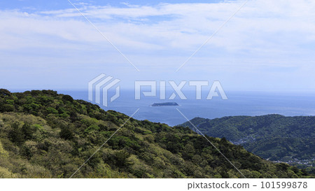 Sea seen from the mountain Sea seen from the mountain 101599878