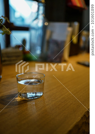 Cold on the counter of the cafe 101601899