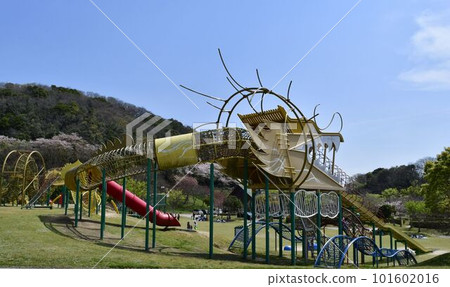 Playground equipment in Ryuozan Park Playground equipment in Ryuozan Park 101602016