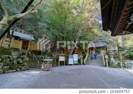 新綠環繞的多度大社境內 101604757